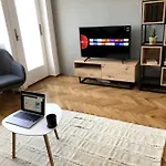 Lovely Apartment *