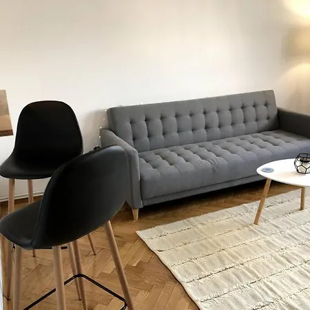 Lovely Apartman *