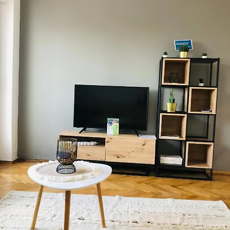 Apartment Lovely *