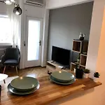 Διαμέρισμα Lovely *
